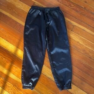black silky alagra jogger